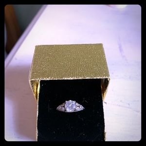 Sterling silver cz ring